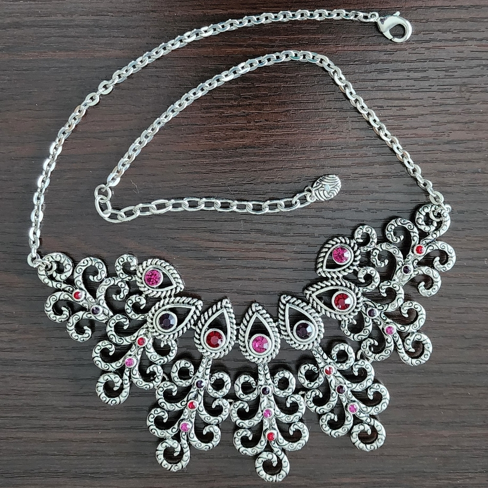 Magenta red shade crystals & silver-tone swirl statement bib necklace 16" NWT!